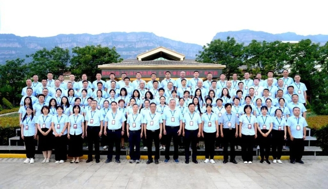 陕财职院组织处科级干部和党务干部赴红旗渠、兰考等地开展专题培训和实践研学 陕财职院组织处科级干部和党务干部赴红旗渠、兰考等地开展专题培训和实践研学