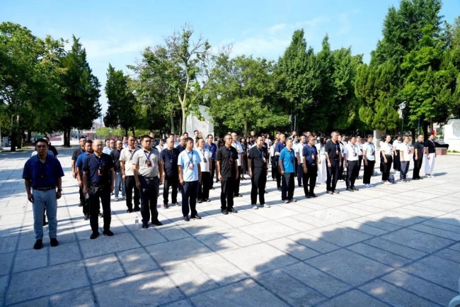 陕财职院组织处科级干部和党务干部赴红旗渠、兰考等地开展专题培训和实践研学 陕财职院组织处科级干部和党务干部赴红旗渠、兰考等地开展专题培训和实践研学