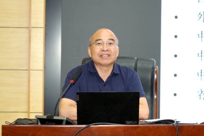 武汉大学杨泽伟教授带来国家社科项目申报专题讲座 武汉大学杨泽伟教授带来国家社科项目申报专题讲座