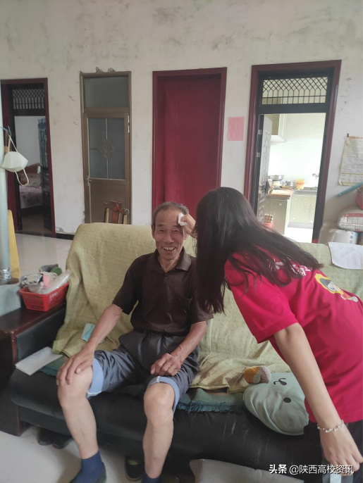 陕财职院忆"红色岁月"党史调研团开展红色主题教育实践活动